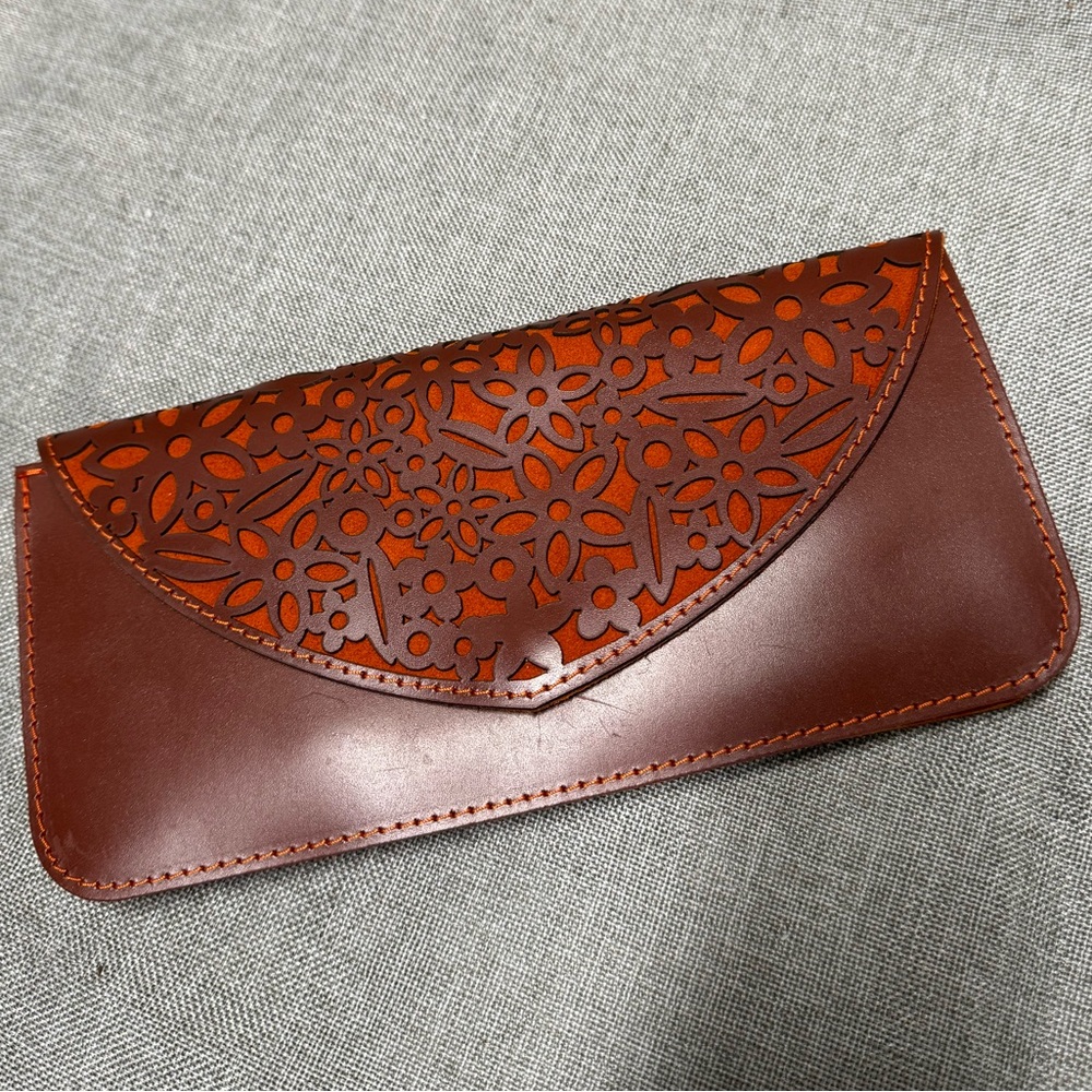 Italian Clutch
